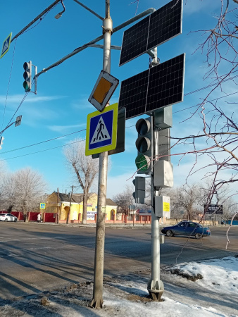 Автономные светофоры для пешеходного перехода
